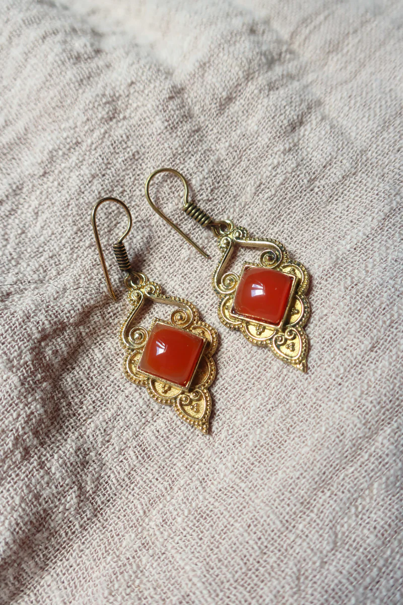 Antique Drop Earrings in Gold with Red Carmine - Image 2