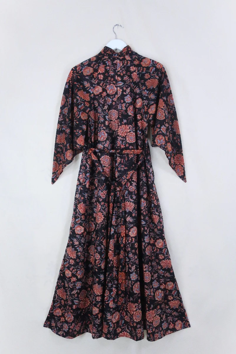 Apollo Maxi Dress in Onyx Black - Image 5