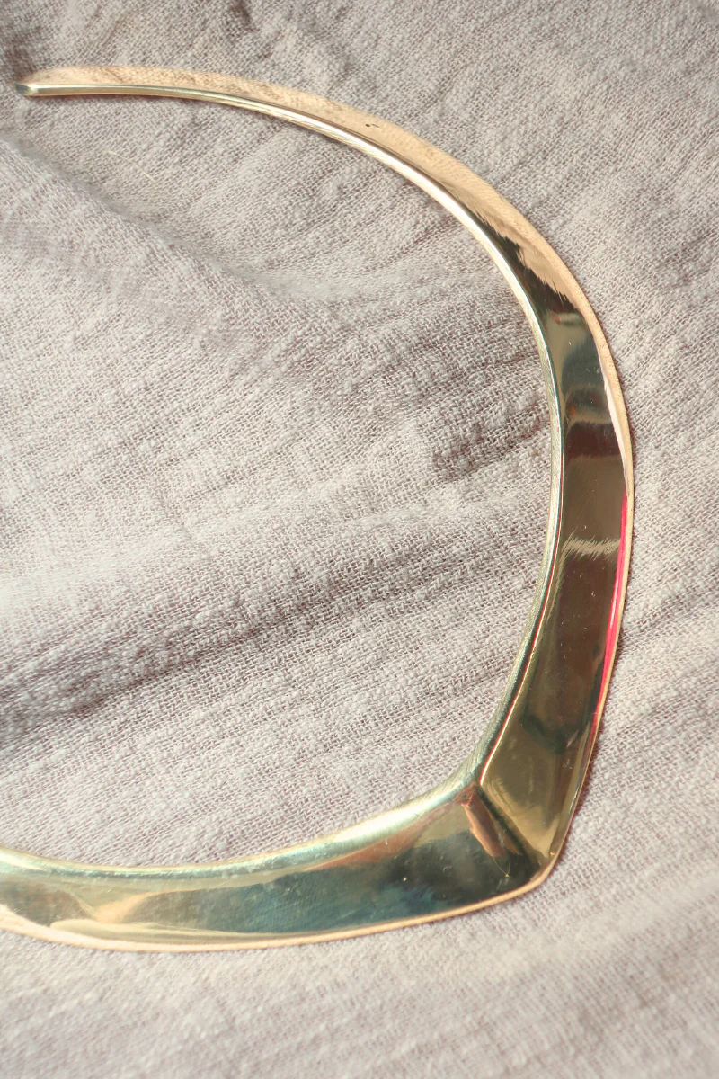 Artemis Torque Necklace in Gold - Image 2