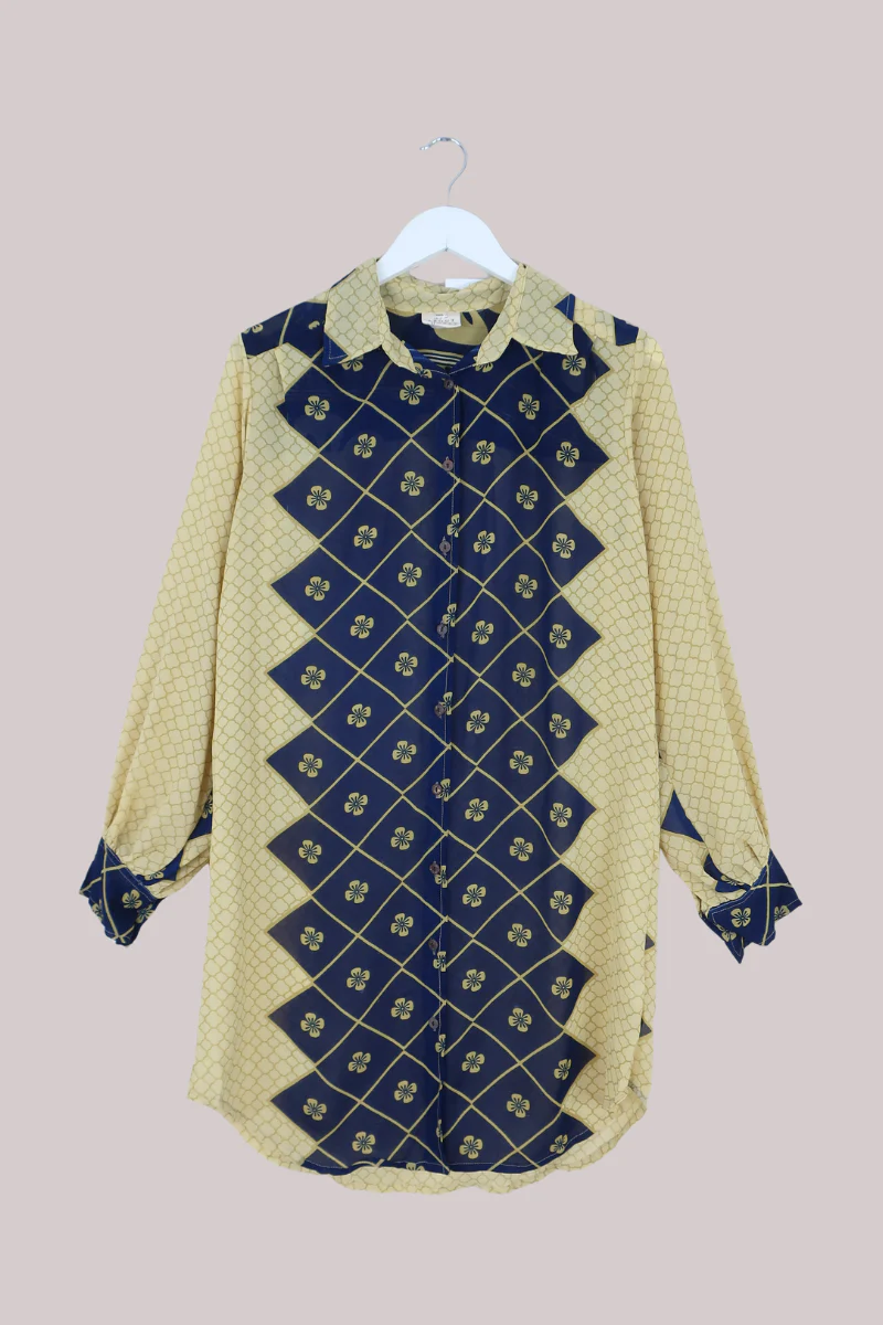 Bonnie Shirt Dress - Indigo & Cream Daisies - Vintage Indian Sari - Free Size M/L