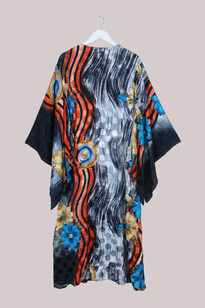Cassandra Maxi Kaftan in Abstract Obsidian Florals - Size M/L - Image 3