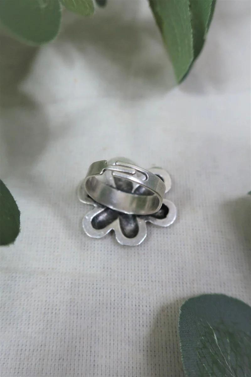 Ditsy Daisy - Silver plated Brass Turkish Ring - Image 3