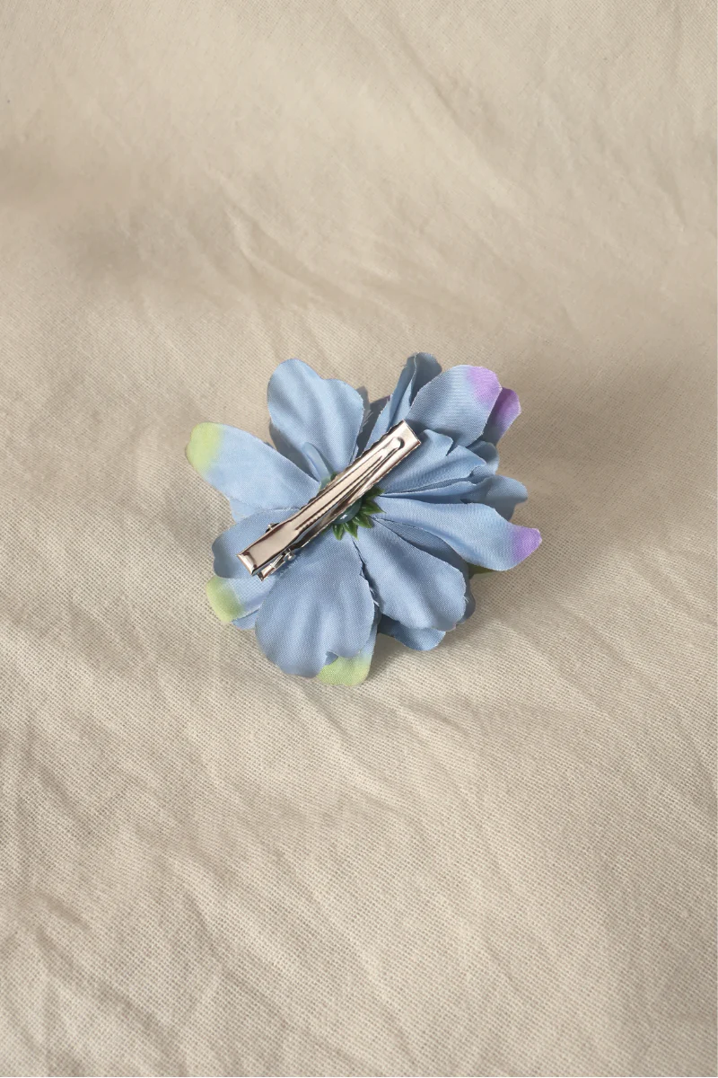 Hazy Sky Flower Barrette - Image 4