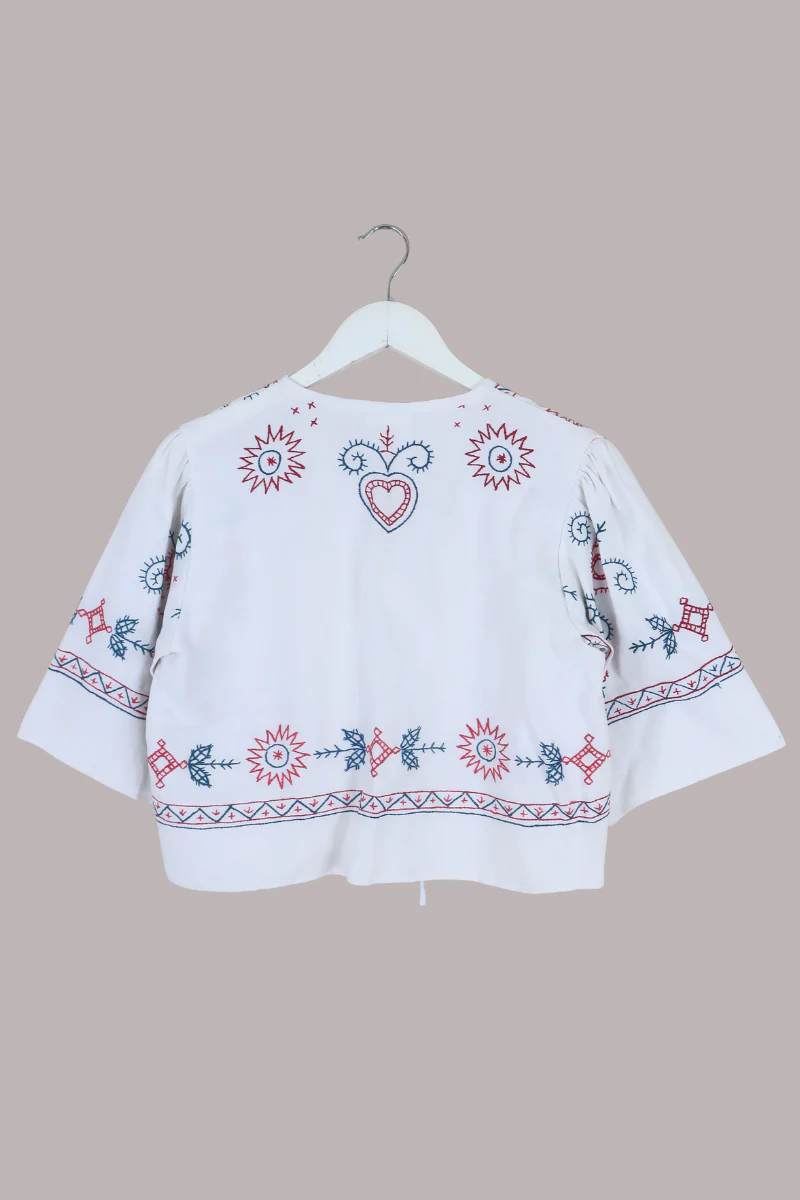 Francesca Vintage Tablecloth Cropped Blouse in Queen Of Hearts - Free Size - Image 3