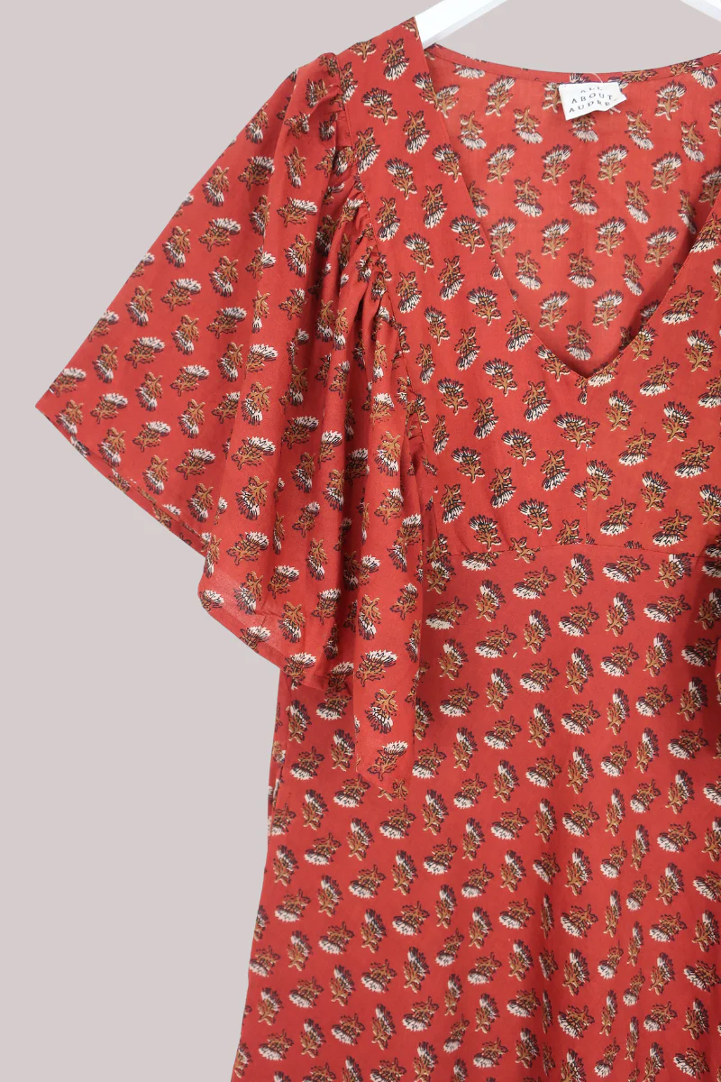 Martha Maxi Dress in Crimson Field Of Dreams - S/M - Image 4