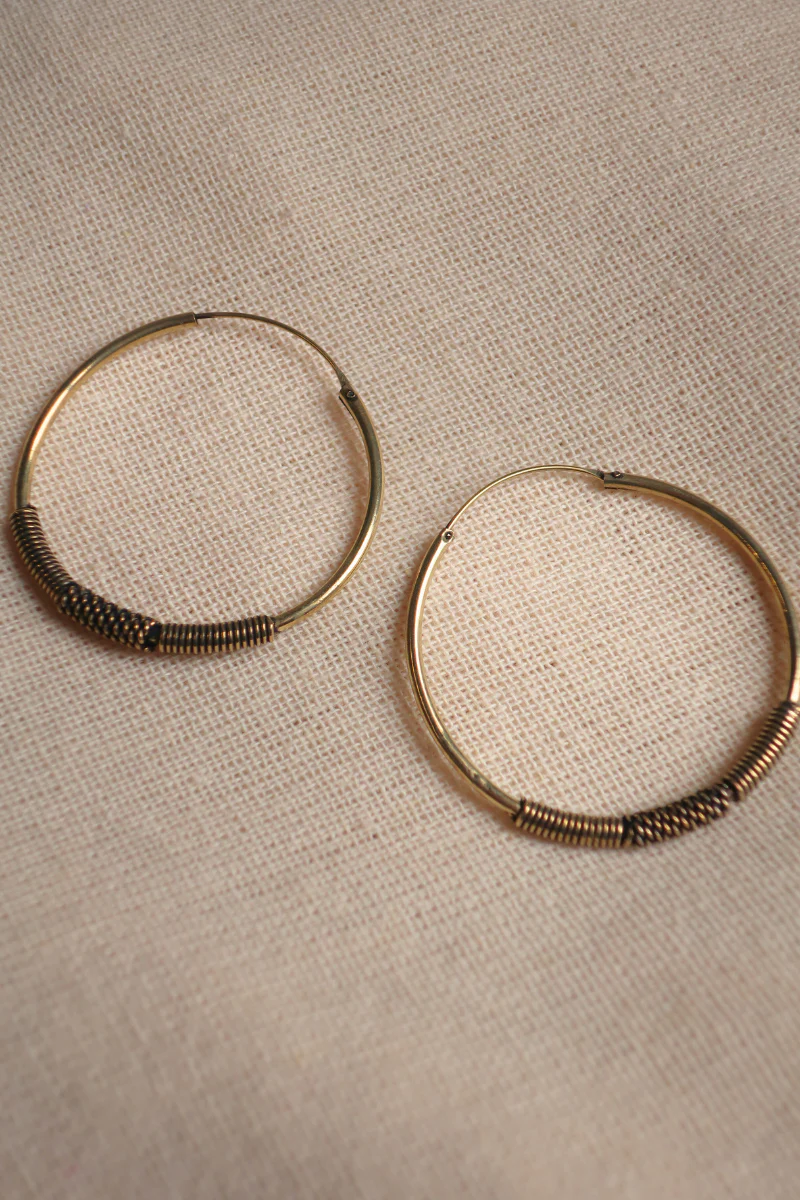 Rope Engraved Hoop Earrings in Gold - Image 2