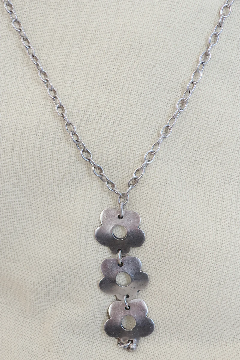 Daisy Medallions Silver Plated Necklace