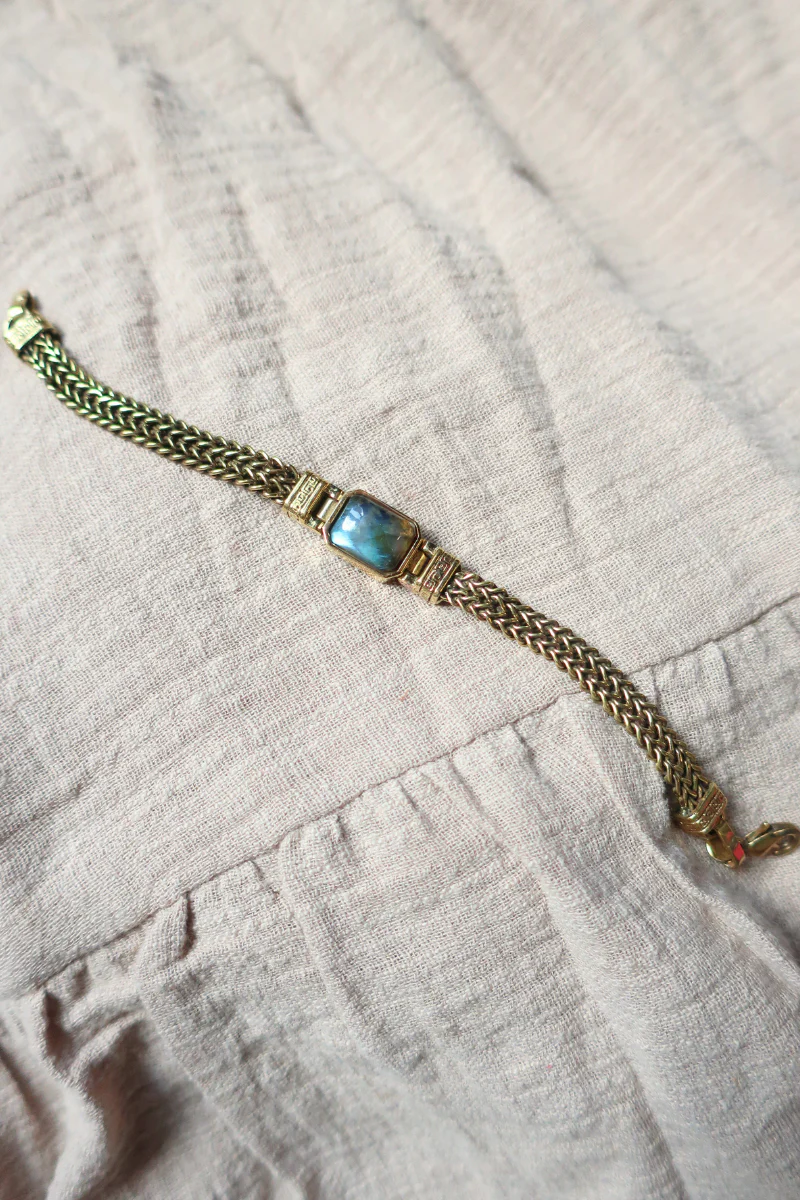 Thick Chain Bracelet in Gold with Marbled Tourmaline - Image 2