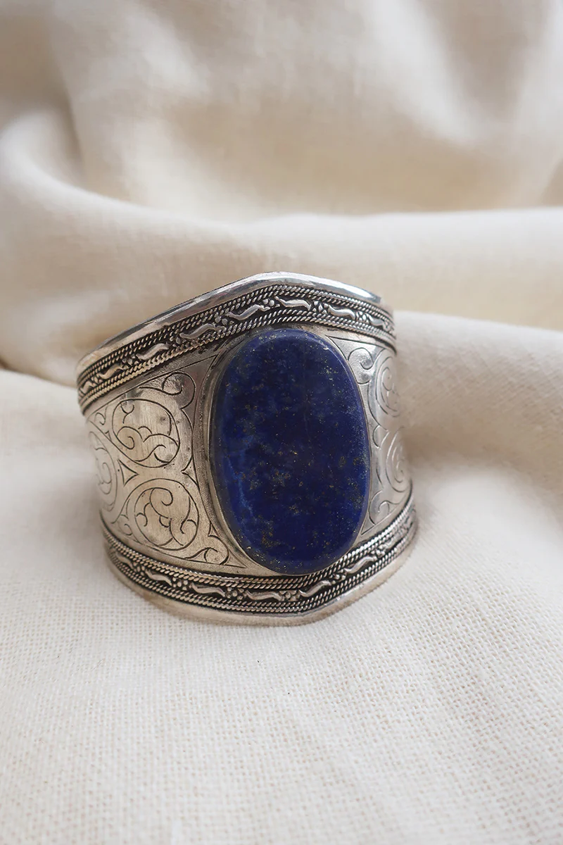 Turkish Silver Plated Brass Bangle with Lapis Lazuli - Image 2
