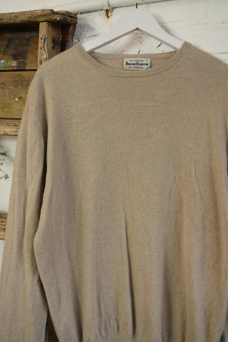 Vintage Cashmere Jumper in Pebble Grey - Size L - Image 2