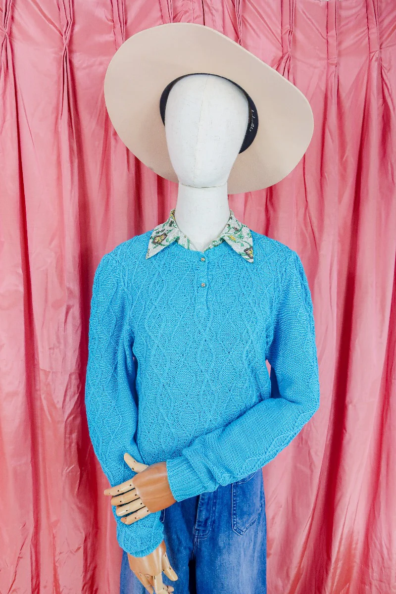 Vintage Jumper - Electric Cerulean Blue Cable Knit - Size S/M