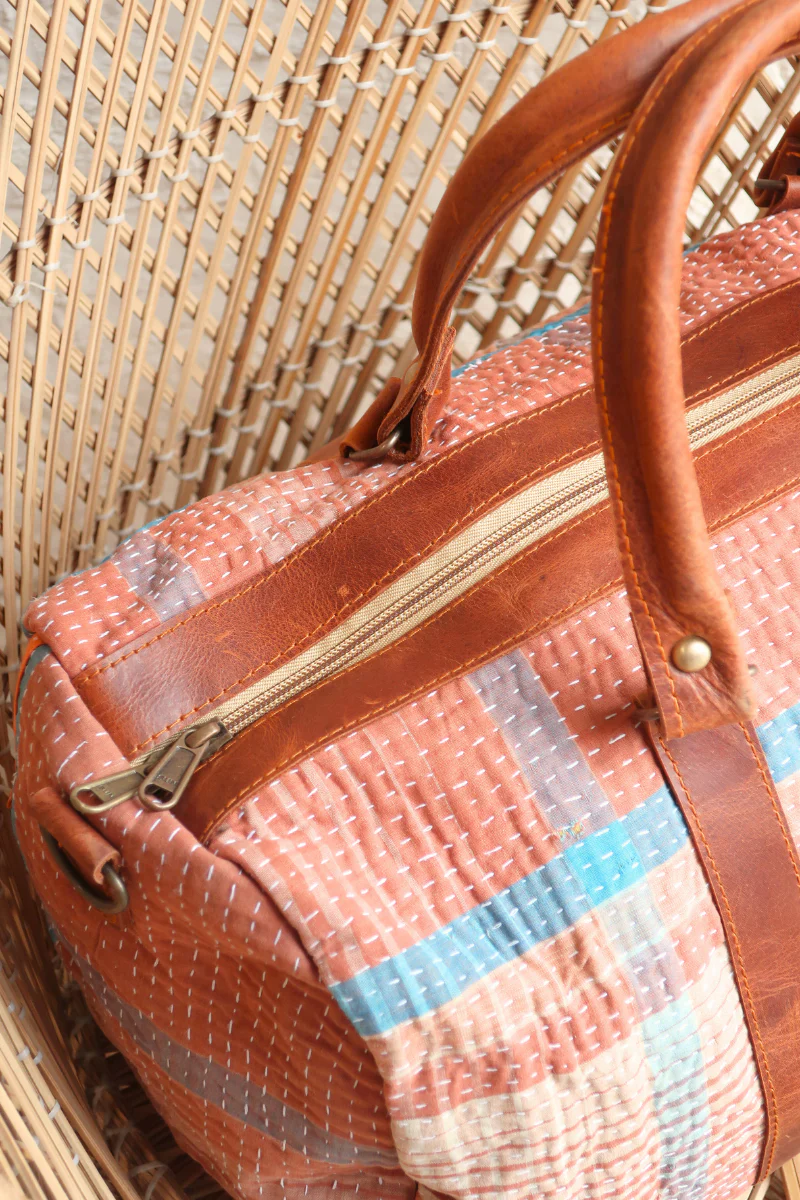 Vintage Kantha Holdall Bag in Pottery Plaid - Image 2