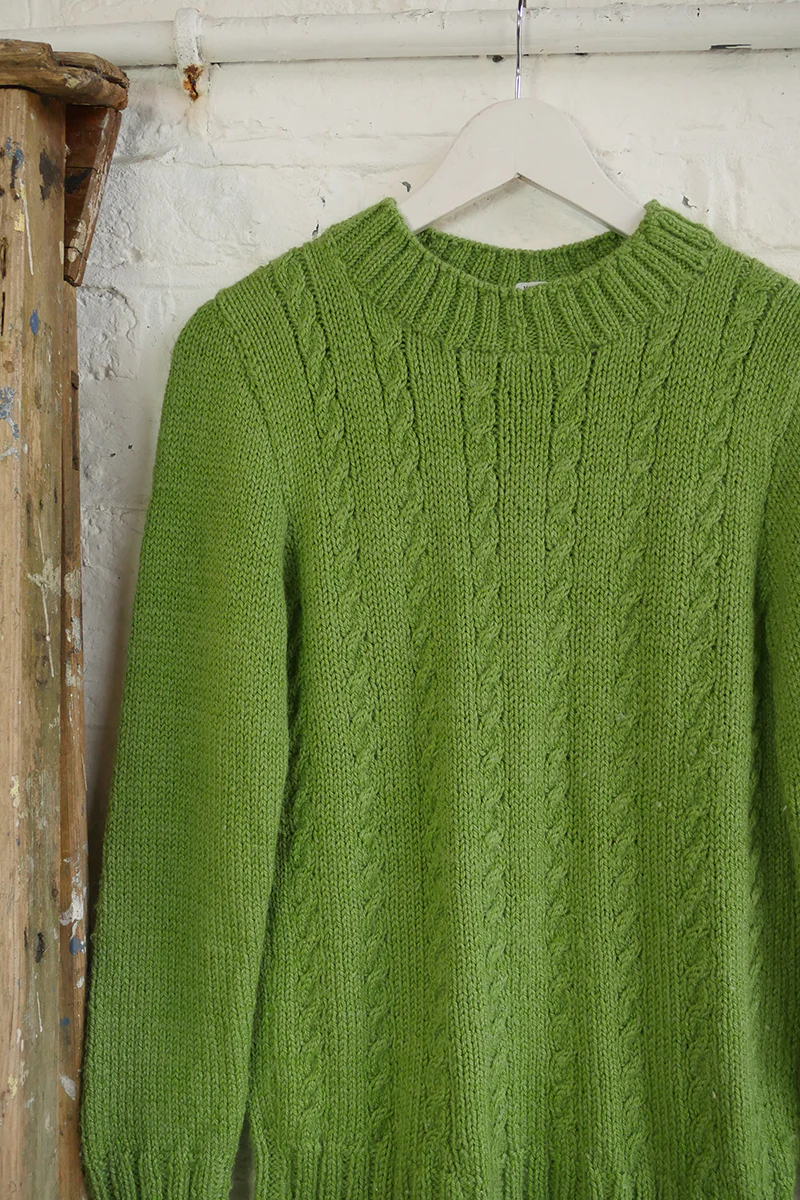 Vintage Knitwear - Miss Teresa's Hand-Me-Down - Size M/L - Image 2