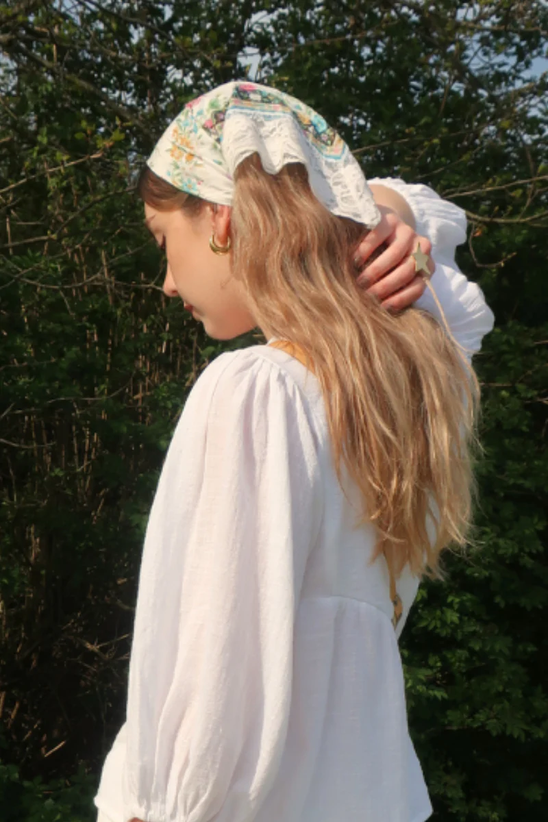 Vintage Lace Scarf in Wildflower Picnic - Image 4