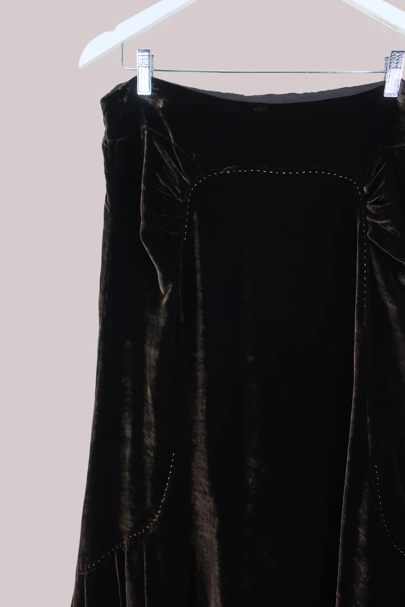 Vintage Skirt - Embroidered Cedar Velvet - Size M/L - Image 2