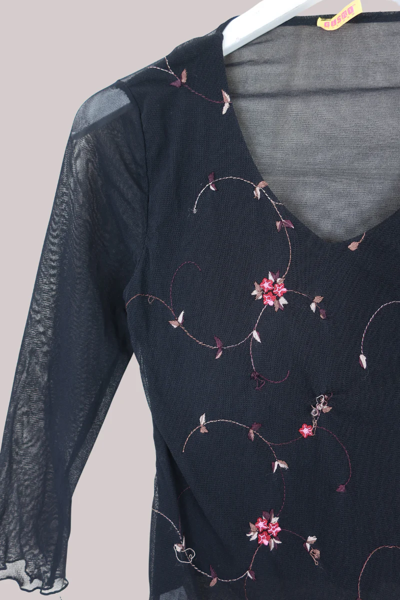 Vintage Top - Rouge Clematis - Size S - Image 2