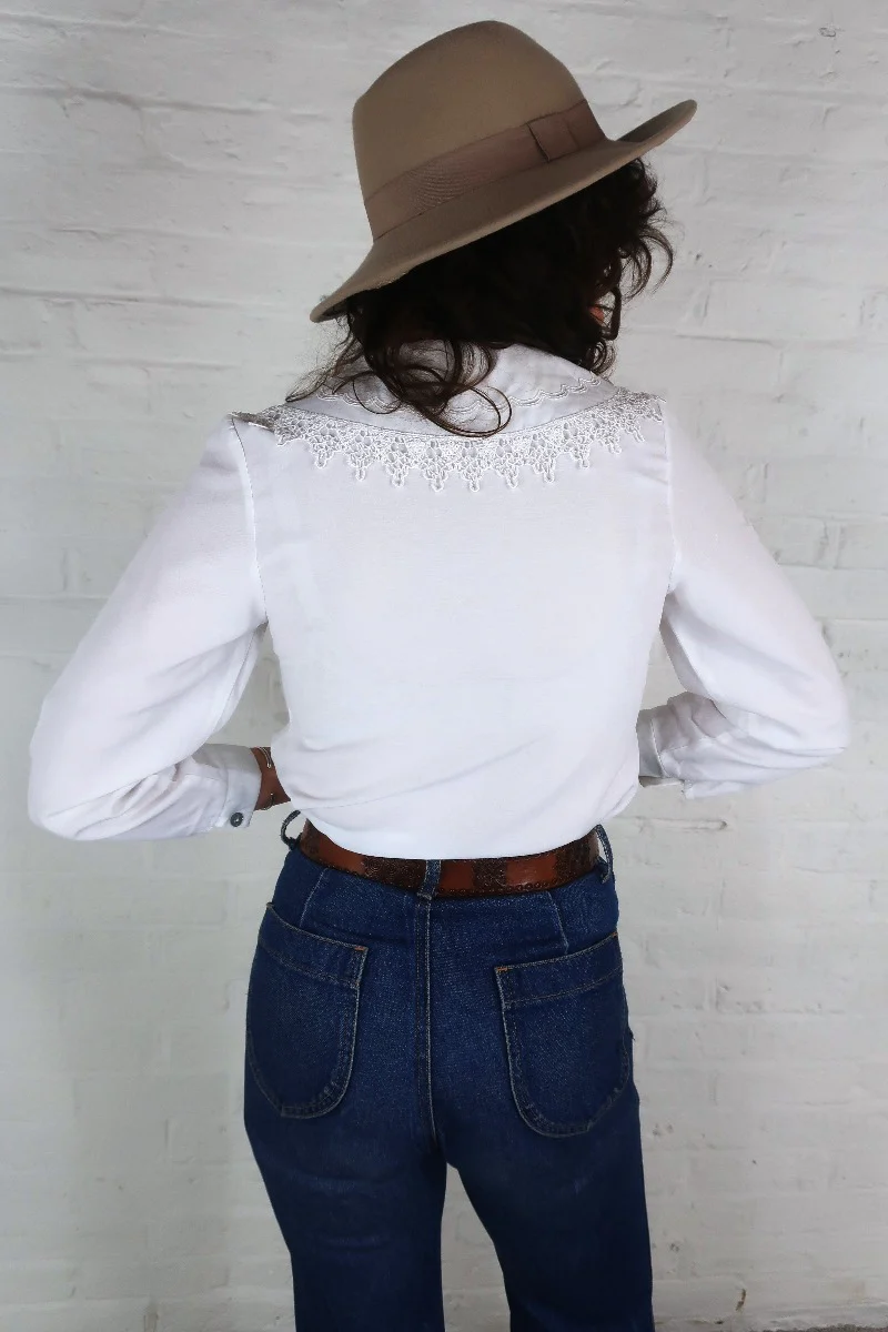 Vintage White Oversized Lace Collar Blouse - Size S - Image 4